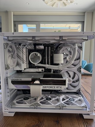 PC Gaming i7 13700KF 4070 RTX 32GB RAM 1TB SSD
