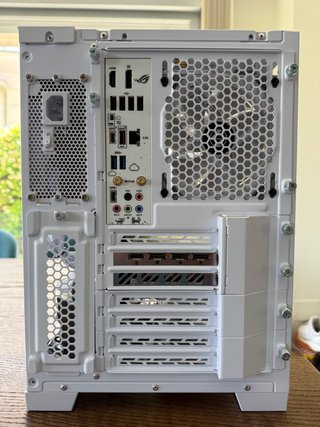 PC Gaming i7 13700KF 4070 RTX 32GB RAM 1TB SSD