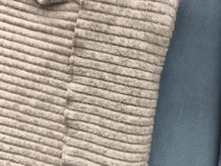 Top Bershka invierno hombros descubiertos gris