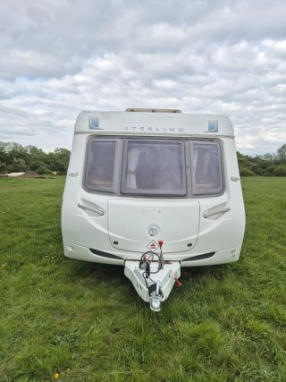 Caravana Sterling Eccles moderna