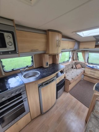 Caravana Sterling Eccles moderna