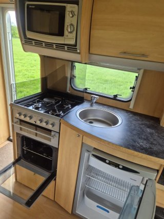 Caravana Sterling Eccles moderna