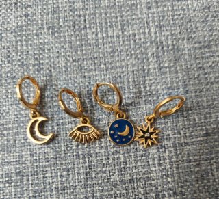 Pendientes Stradivarius Luna y Estrella
