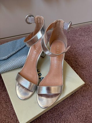 Sandalias plateadas Marypaz Talla 39