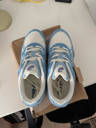 Asics Gel NYC Talla 42 Azul Cielo Nuevas