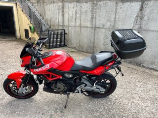 Aprilia Shiver 750 2011 Roja