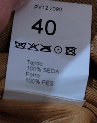 Minifalda Seda Dolores Promesas Negra y Dorada