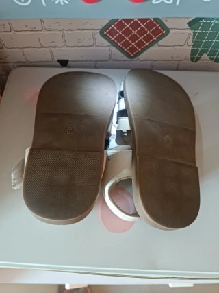 Sandalias Niña Talla 27