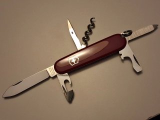 Navaja Victorinox Sportsman Roja