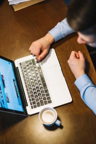 Laptop Rental + Windows