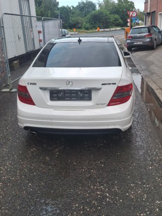 Mercedes-Benz Clase C 2009 pack AMG