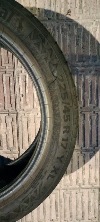 Neumático Continental 225/45 R17 XL