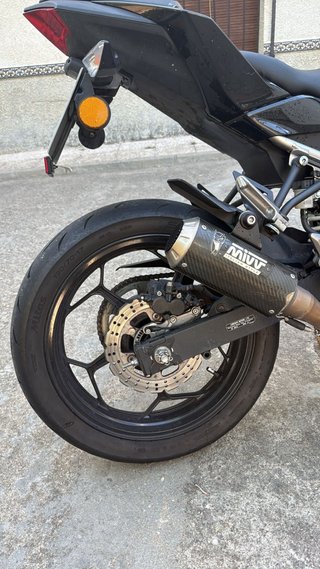 Kawasaki Z125 2024 Negra/Verde