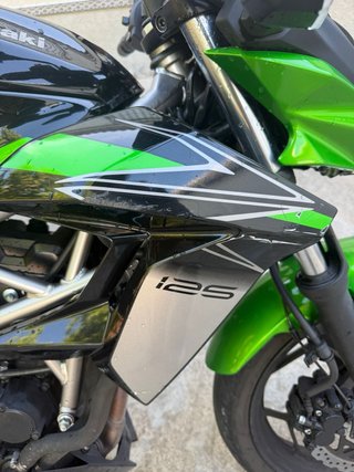 Kawasaki Z125 2024 Negra/Verde