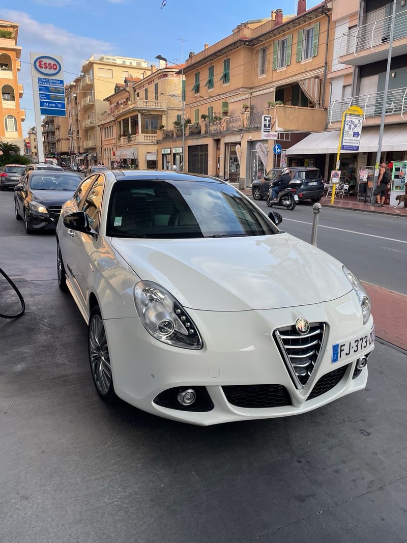 Alfa Romeo Giulietta 1.4 MultiAir 170 CV TCT Autom - foto 1