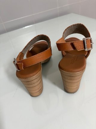 Sandalias Paula Urban Marrones