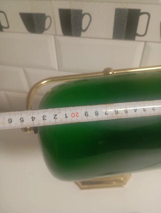 Lámpara de escritorio verde y dorada