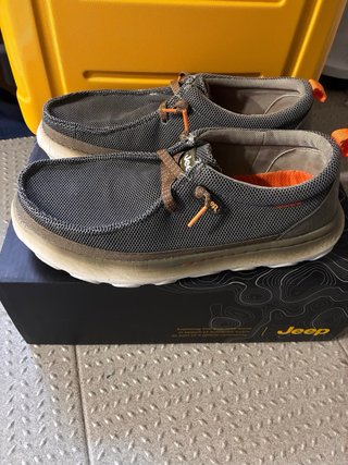 Zapatillas Verano Jeep Hombre Gris Naranja.