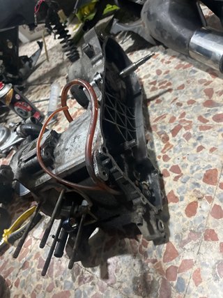 Motor Zip SP y tapa bomba agua