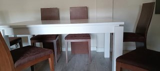 Mesa de comedor y 6 sillas de madera nogal
