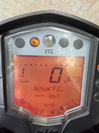 KTM RC 125 - 2017 - 16.800 km
