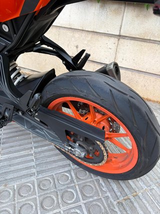 KTM RC 125 - 2017 - 16.800 km