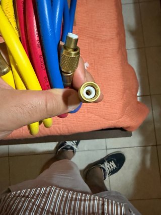 Tubi Ricarica Refrigeranti con Rubinetto