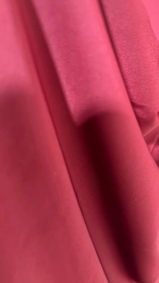 Vestido largo burdeos con volantes
