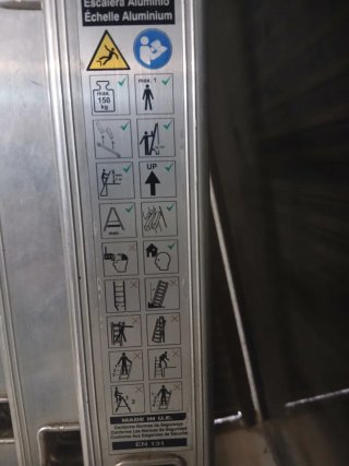 Escalera extensible Protec de 2,5 m cada tramo x 3