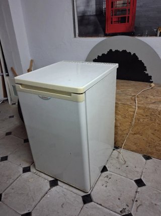 Nevera pequeña Corbero