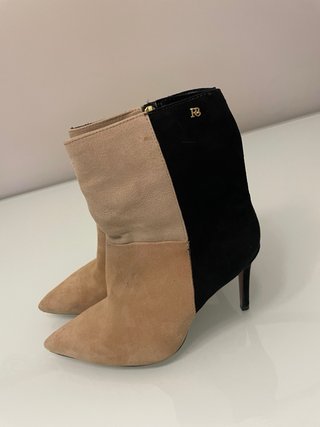 Stivaletti scamosciati bicolore beige/nero