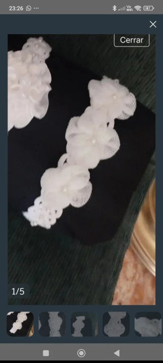 Diadema de bebé con flores