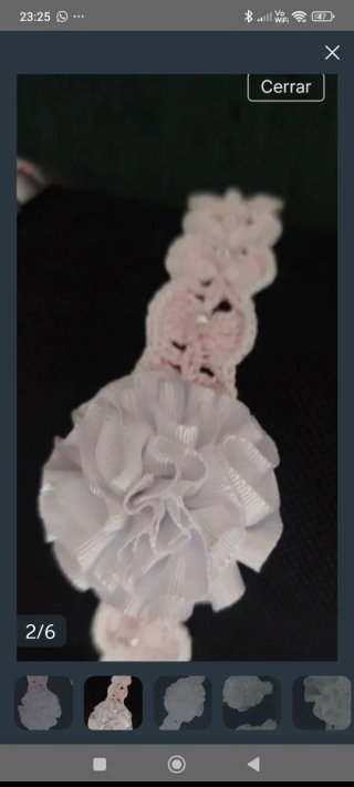 Diadema de bebé con flores