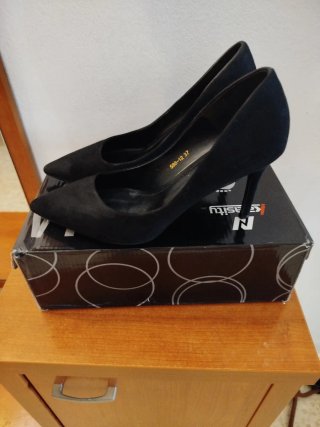 Zapatos de tacón aguja negros talla 37