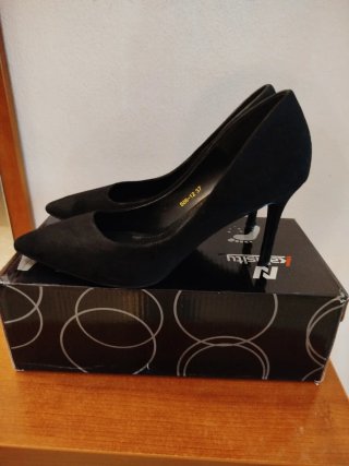 Zapatos de tacón aguja negros talla 37