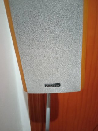Equipo de sonido Pioneer beige y marrón