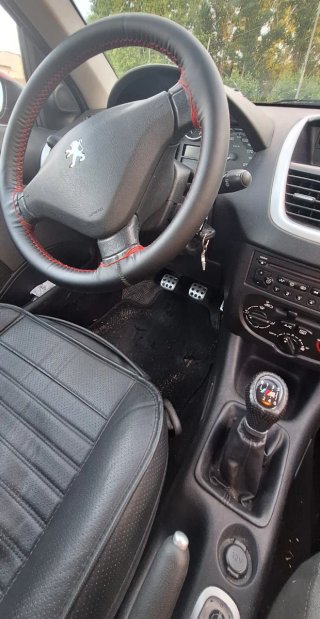 Peugeot 206 2011