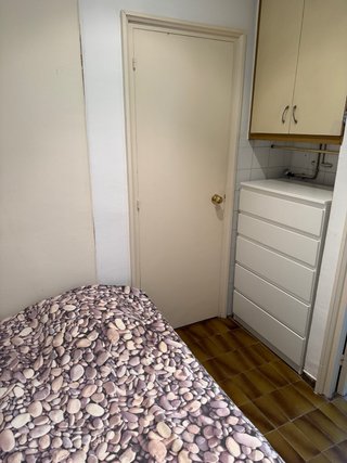 Alquiler de habitación con baño privado.