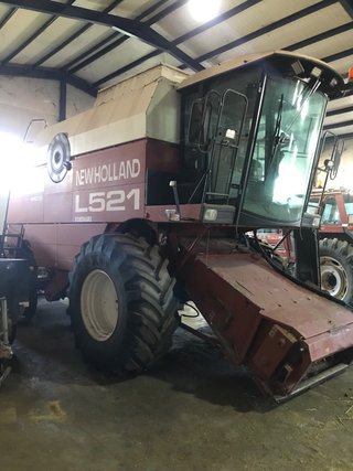 Cosechadora New Holland L521 Flatagri laverda