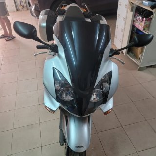 Honda VFR 800 Plata 34.500 km