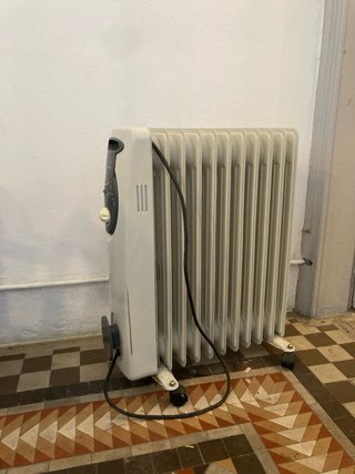 Radiador eléctrico con ruedas