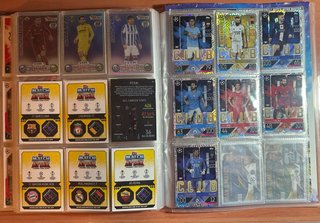 Álbum +460 “semicompleto”Topps Match Attax 2022/23