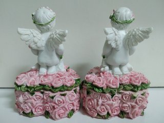 2 joyeros ángeles querubines en corazón con rosas