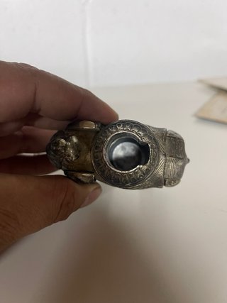 Portamecheros de metal con figura de elefante