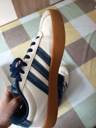 Zapatillas Adidas Blancas y Azules