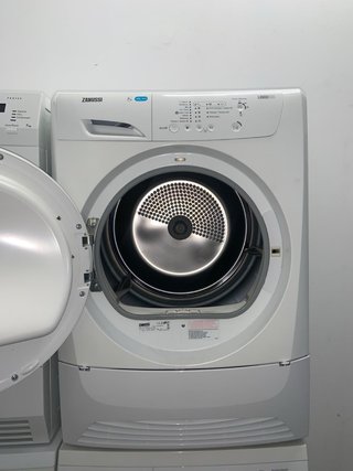 Secadora Zanussi 7kg Condensación