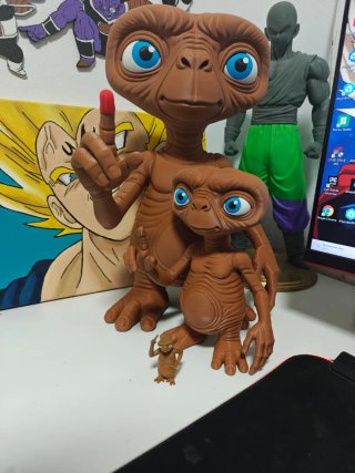 Figuras ET y ET pequeño