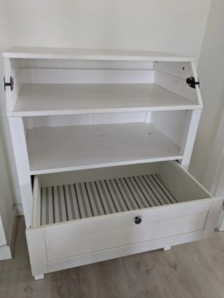 CAMBIADOR DE BEBÉ DE MADERA BLANCO SUNDVIK (IKEA)