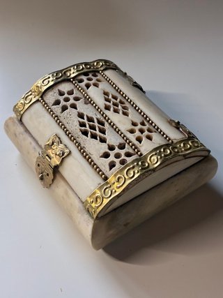 Cofre joyero oriental calado 10 cm