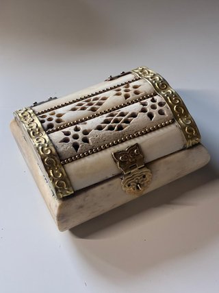 Cofre joyero oriental calado 10 cm